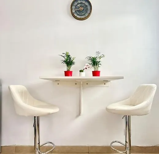 Proche De Centrex Paris דירה