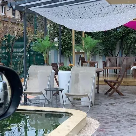 Proche De Centrex Paris Noisy-le-Grand